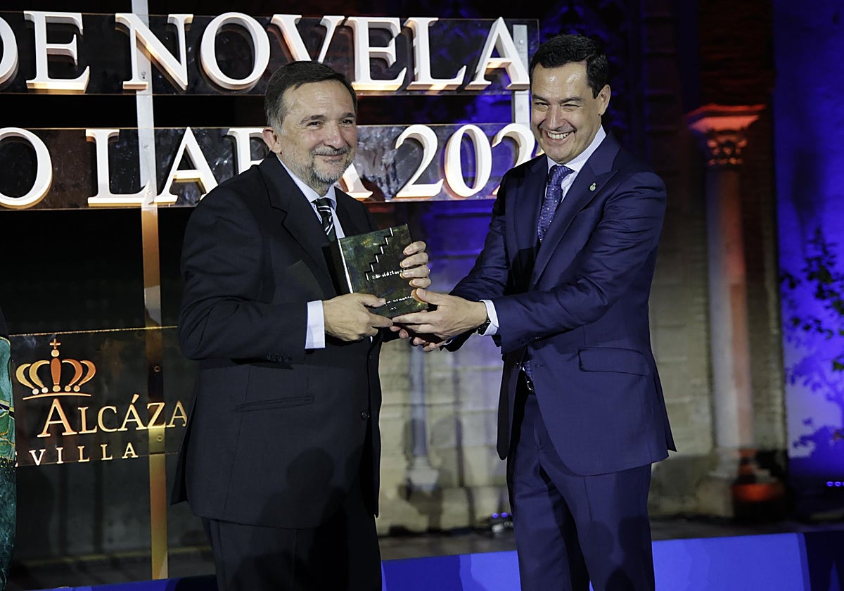 Entrega del Premio Fernando Lara 2025 a Sergio Vila-Sanjuán