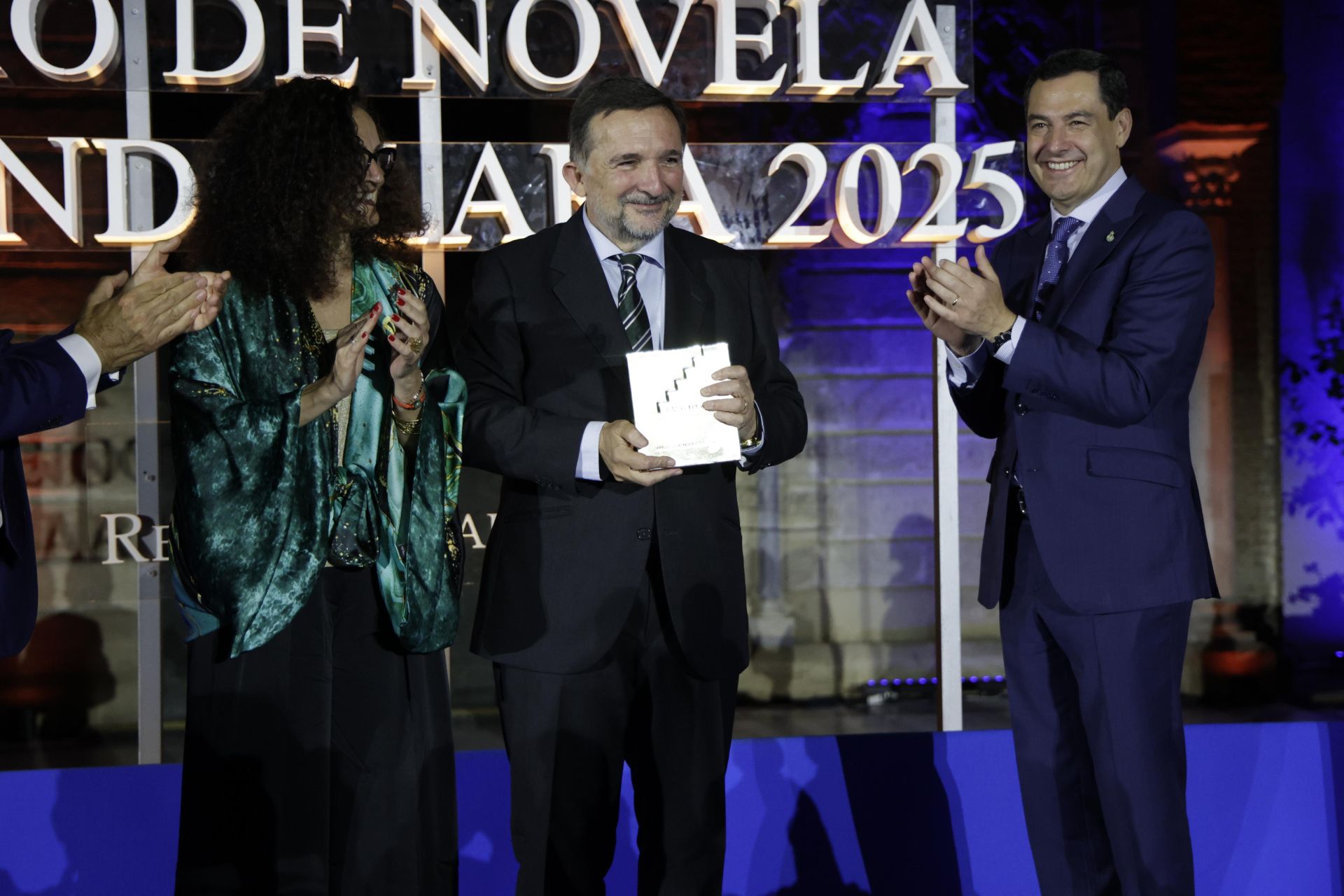 Entrega del Premio Fernando Lara 2025 a Sergio Vila-Sanjuán