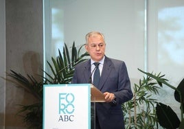 Foro ABC con el alcalde de Sevilla, José Luis Sanz, en imágenes