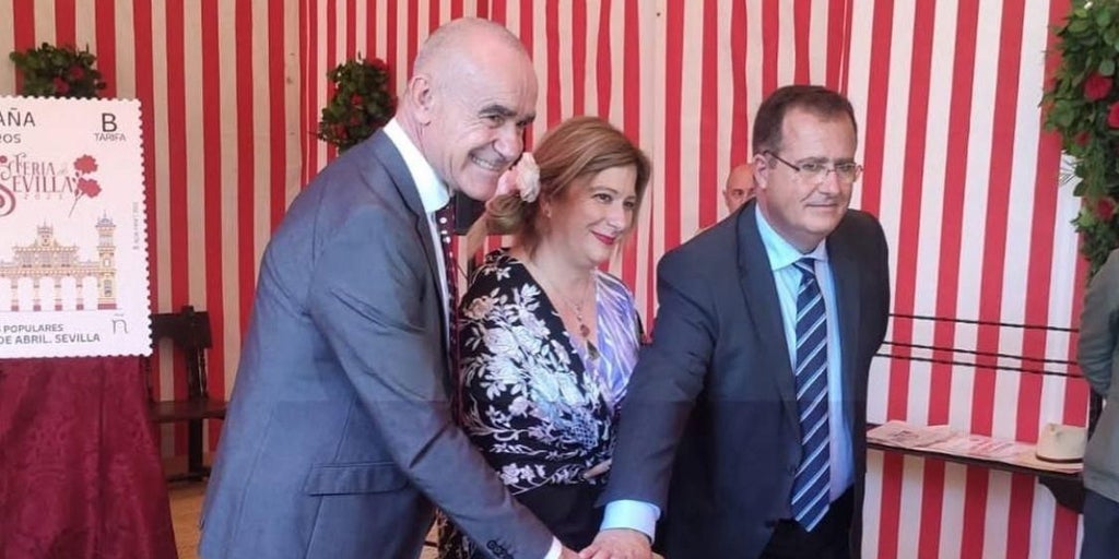 Leire Díez, la  fontanera  del PSOE de la que el partido reniega, vivió una Feria de Sevilla con el exalcalde Antonio Muñoz