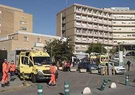 Agreden a un vigilante de seguridad del hospital Virgen del Rocío de Sevilla