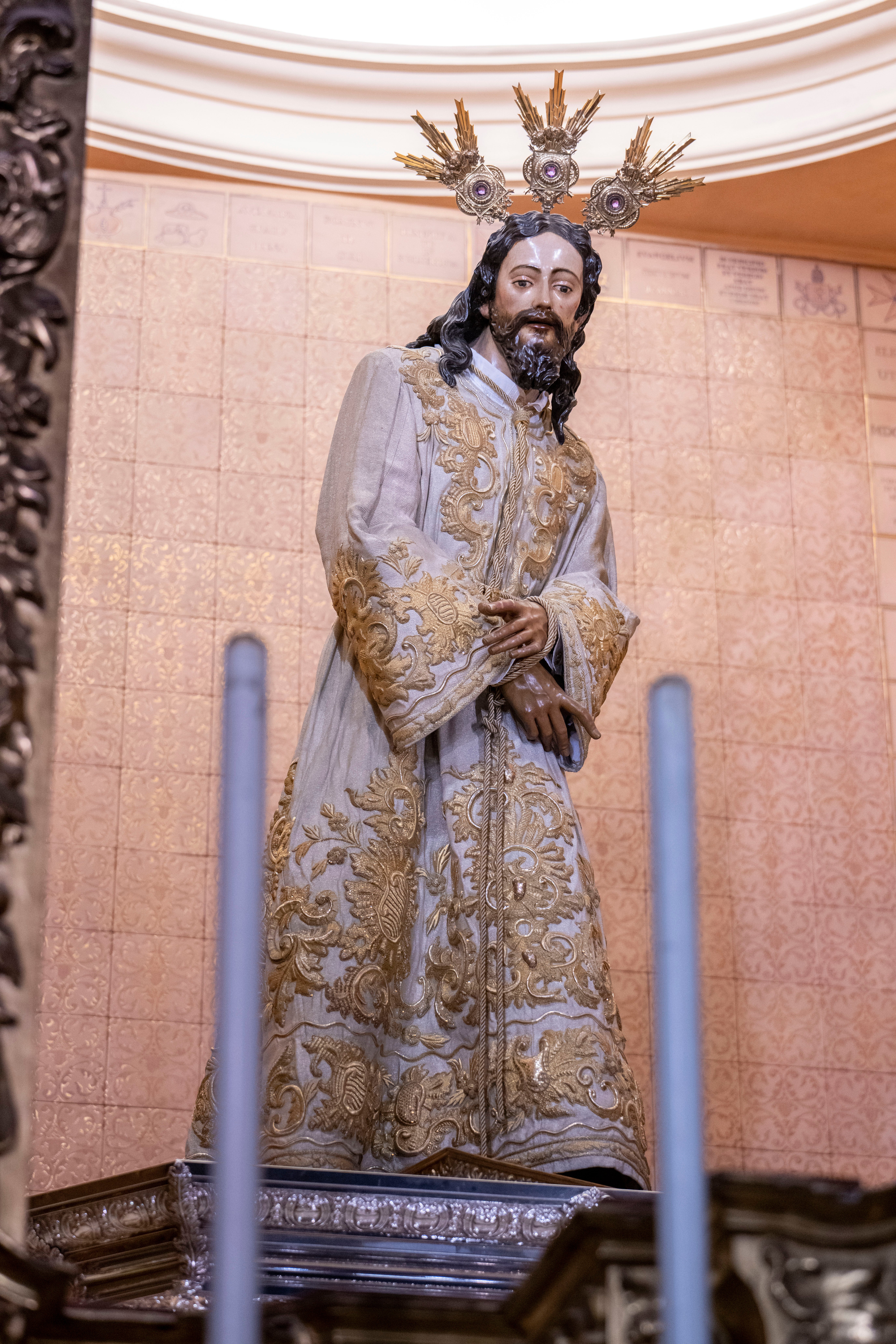 Las imágenes del Señor del Silencio presidiendo San Juan de la Palma