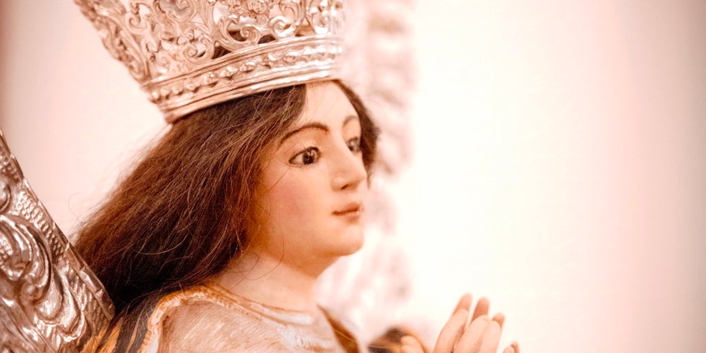 La virgen de la aurora de los palacios y villafranca sale este sábado en procesión extraordinaria