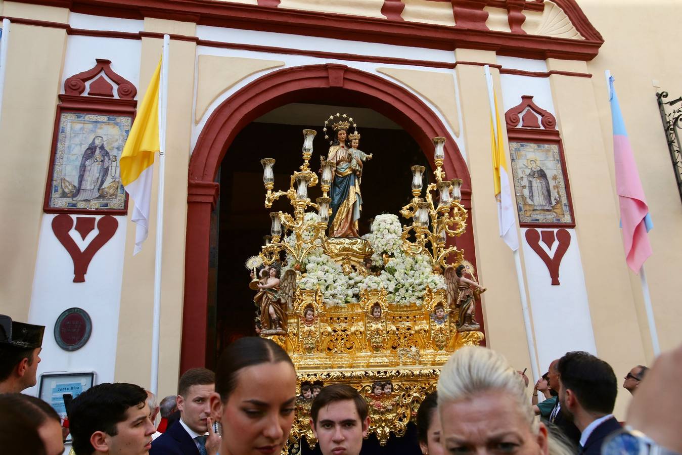 Procesión de María Auxiliadora de los Salesianos de la Trinidad