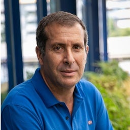 Ruiz Veguilla, psiquiatra: «Se ha reducido mucho la mortalidad en infartos y leucemias pero nada en suicidios»