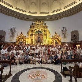 Los peregrinos de la parroquia de San Juan Pablo II en la basílica del Gran Poder
