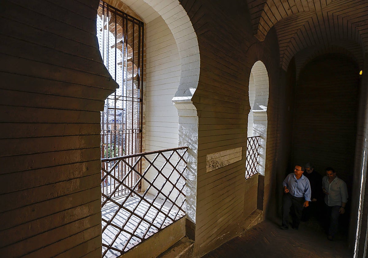 Balcones restaurados en la Giralda de Sevilla
