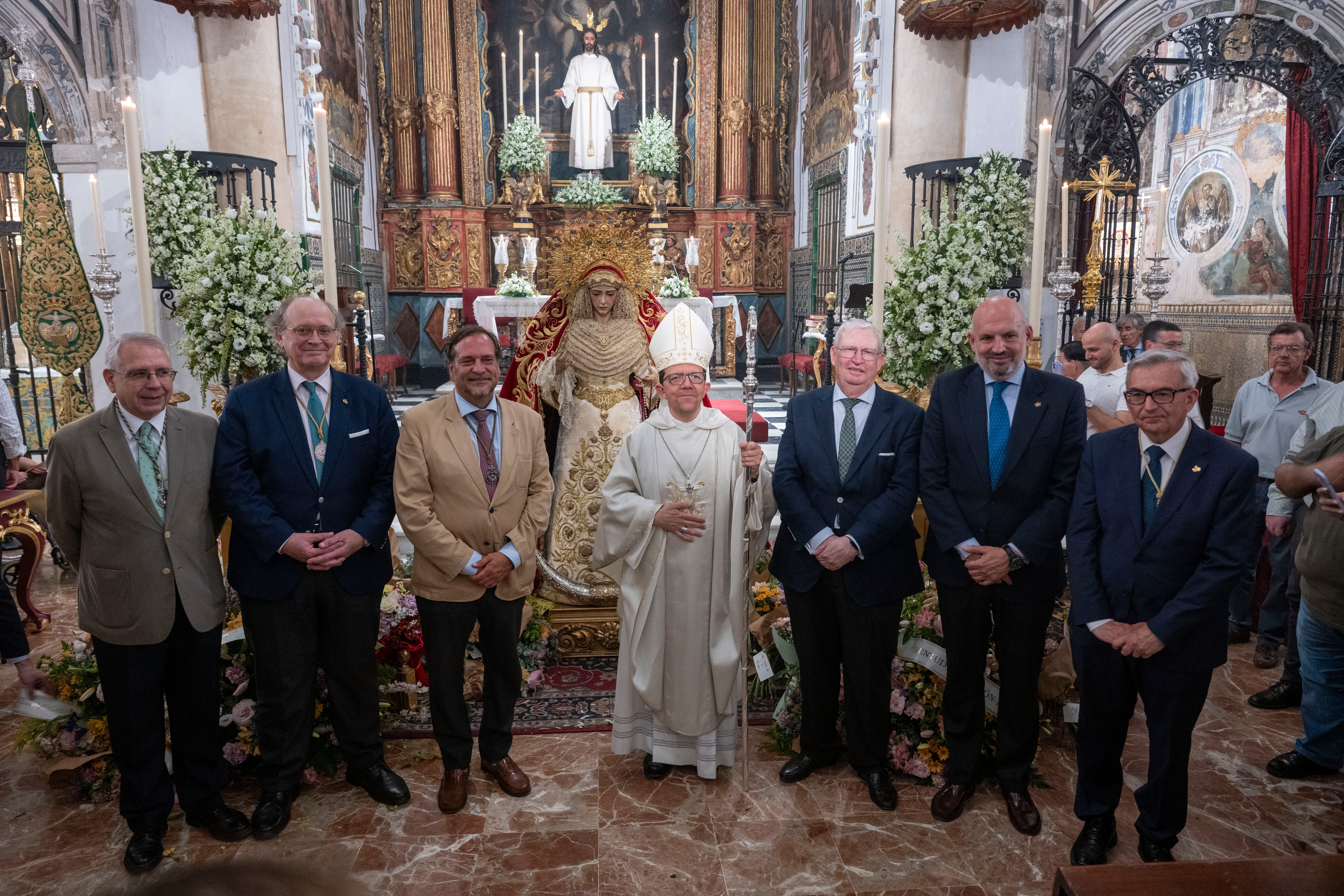 Imposición y bendición de la medalla de la ciudad a la Virgen del Rocío