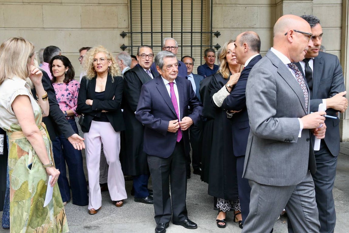 Concentración de jueces y fiscales por la defensa y protección del Estado de Derecho
