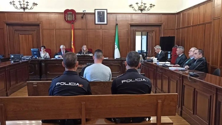 Veinte años de cárcel por el asesinato del metro en Sevilla