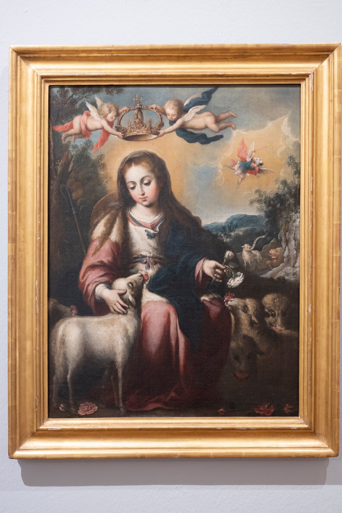 Exposición de la Pastora de Santa Marina en el Mercantil