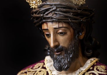 El Señor de la Sentencia de la Macarena ya está repuesto al culto tras la intervención
