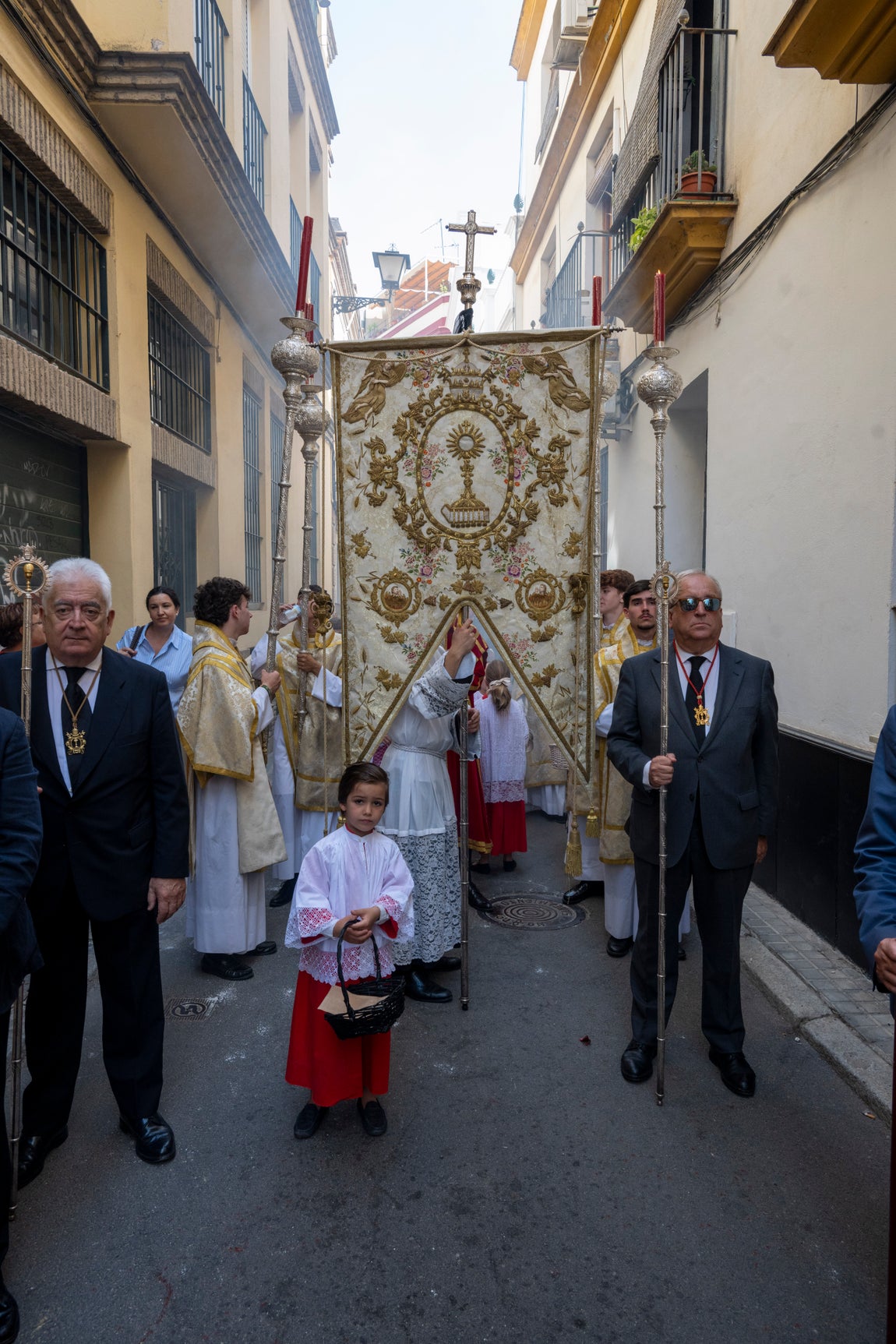 Las imágenes de las procesiones sacramentales del domingo de la Santísima Trinidad
