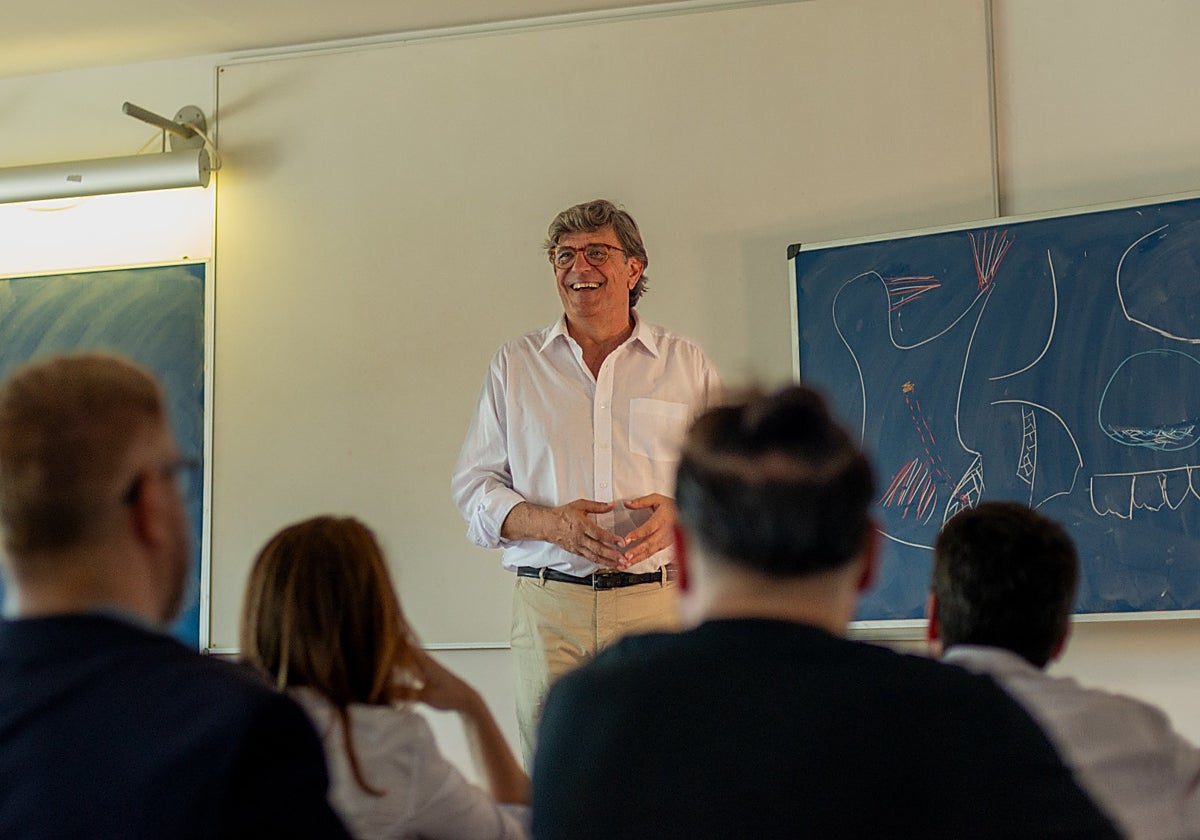José Luis Gutiérrez, decano de Odontología