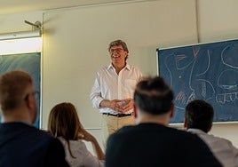 La Universidad de Sevilla rompe con el 'castrismo'