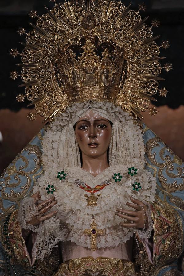 Visita de devotos a la Macarena este domingo