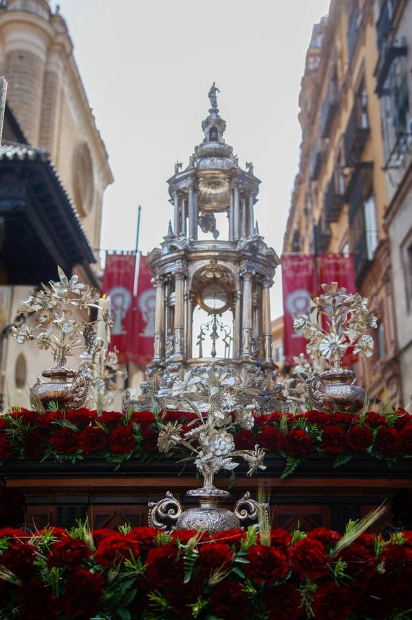 Procesión del Corpus en los alrededores de la Catedral