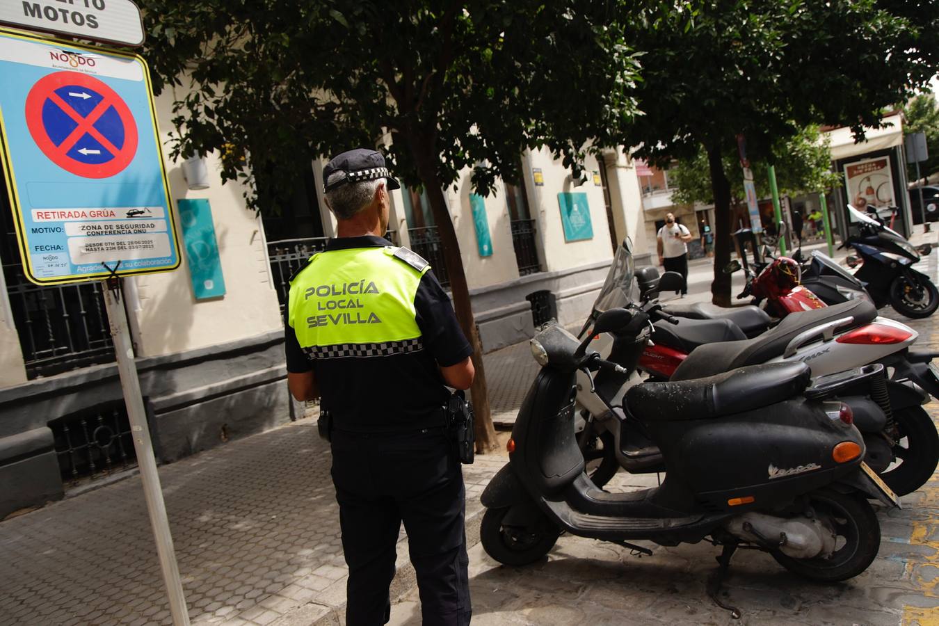 Miembros de la Policía Local y Nacional así como equipos de la Guardia Civil han tomado Sevilla para la Cumbre de la ONU