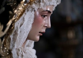 El besamanos extraordinario de la Virgen del Rocío