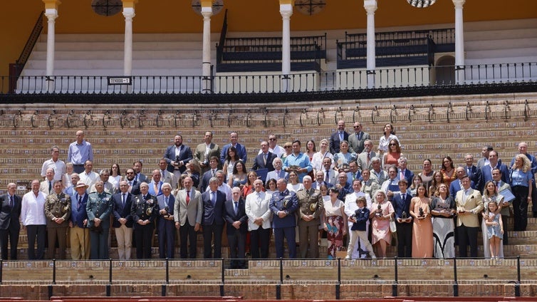 Entregados los trofeos de la XXXIX Exhibición de Enganches en la Real Maestranza de Sevilla