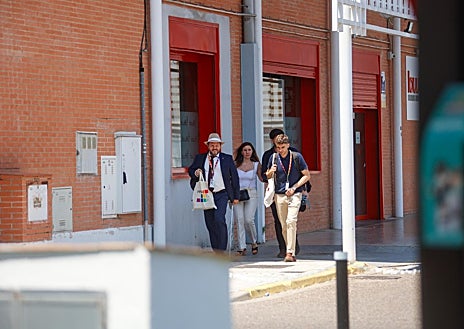 Imagen secundaria 1 - La vuelta al mundo en ochenta taxis desde las chimbambas
