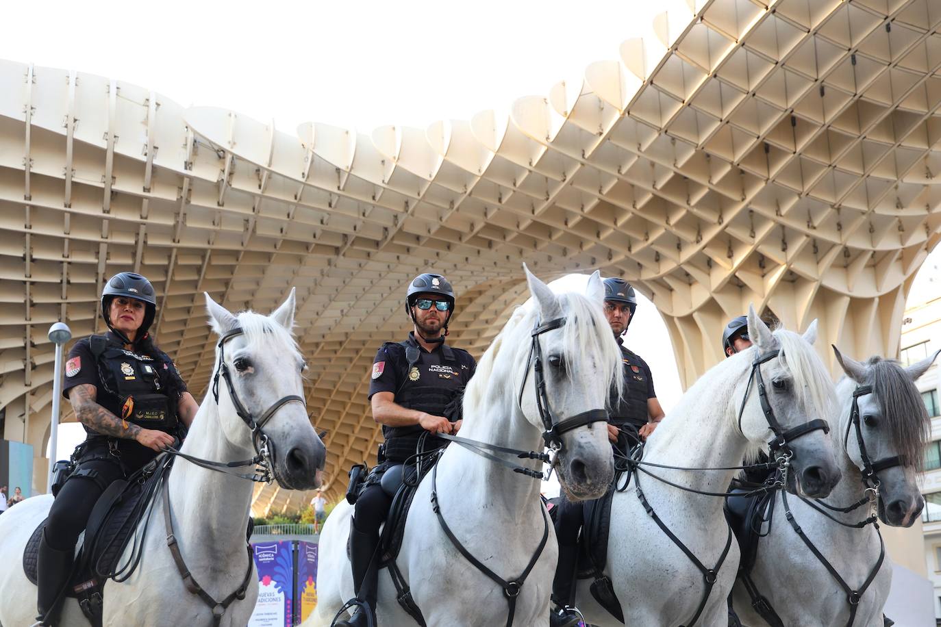 Agentes desplegados para controlar la seguridad en la cumbre de la ONU en Sevilla