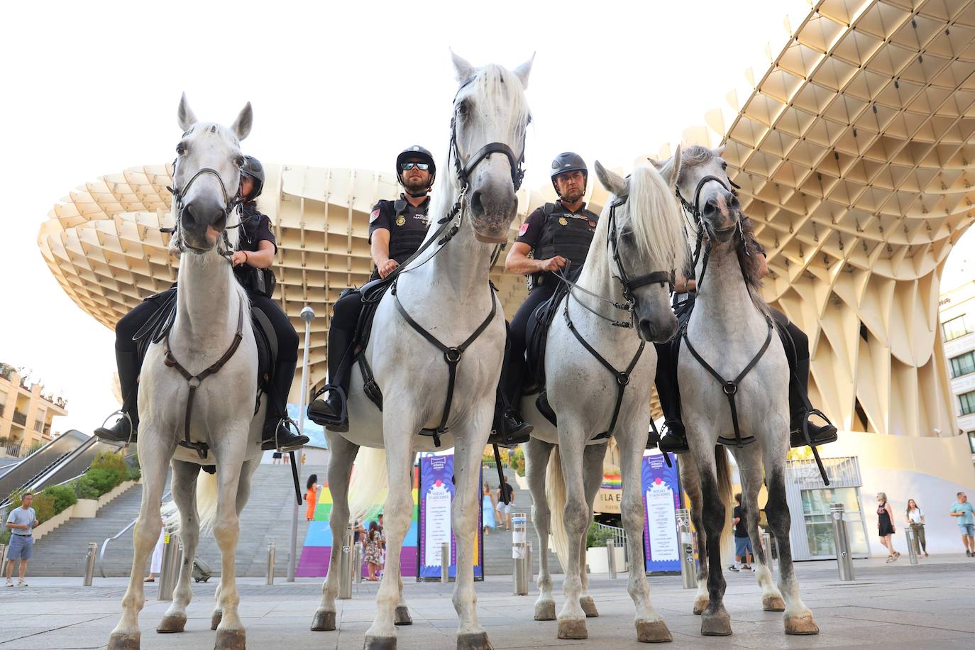 Agentes desplegados para controlar la seguridad en la cumbre de la ONU en Sevilla