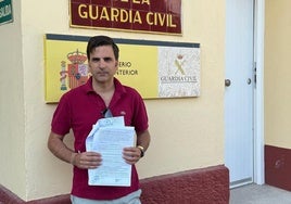 El portavoz de Vox en Marchena denuncia al hermano de la alcaldesa del PSOE por agresión