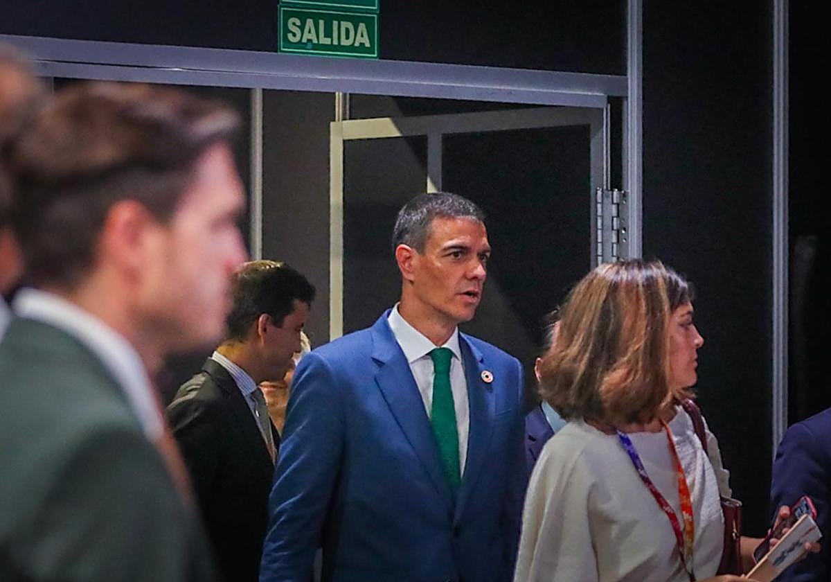El presidente del Gobierno, Pedro Sánchez, a su llegada a Fibes para una de sus intervenciones en la IV Conferencia Internacional sobre la Financiación al Desarrollo de la ONU