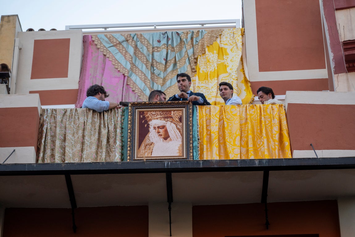El traslado de la Virgen del Rocío a la Catedral, en imágenes