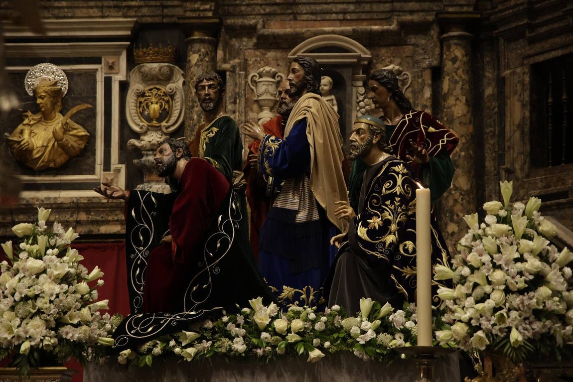 Coronación de la Virgen del Rocío en la Catedral