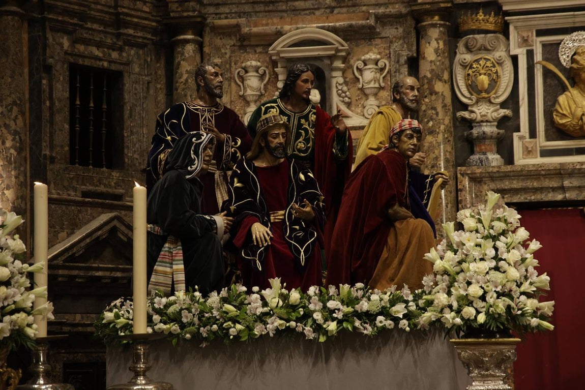 Coronación de la Virgen del Rocío en la Catedral