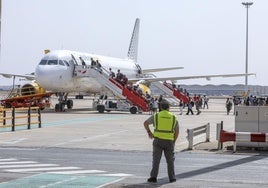 El aeropuerto de Sevilla cuenta con 77 destinos a los que viajar este verano