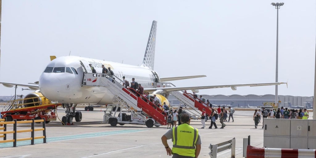 El aeropuerto de Sevilla cuenta con 77 destinos a los que viajar este verano