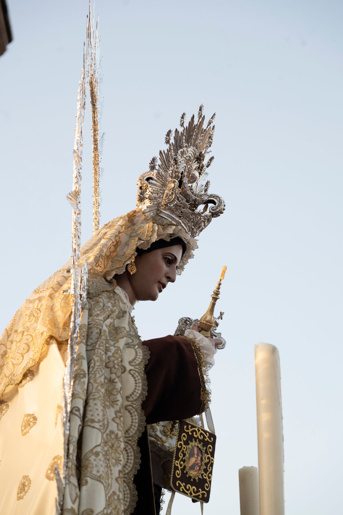 El traslado de la Virgen del Carmen del Puente de Triana a la parroquia de la O