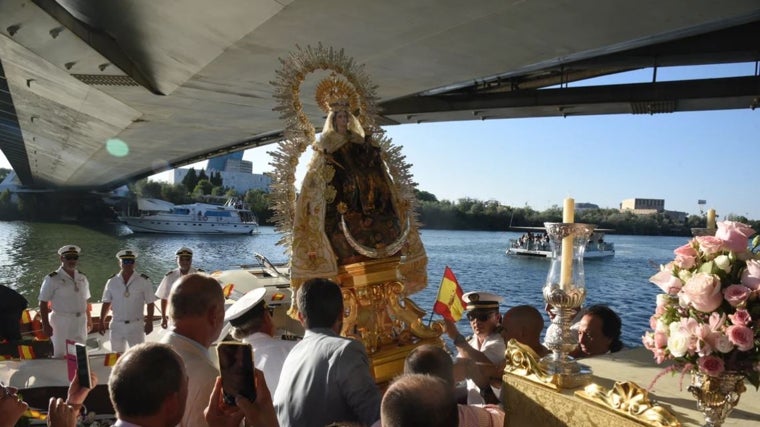 La Virgen del Carmen de Calatrava surcará el río Guadalquivir en su tradicional procesión fluvial del 15 de julio