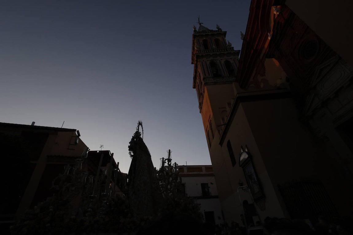 Procesión de la Virgen del Carmen por las calles de Triana