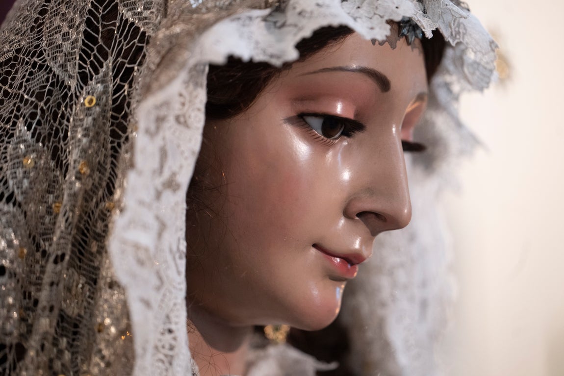 Las imágenes de los besamanos de la Virgen del Carmen en Sevilla