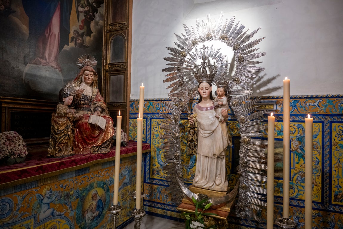 Las imágenes de los besamanos de la Virgen del Carmen en Sevilla