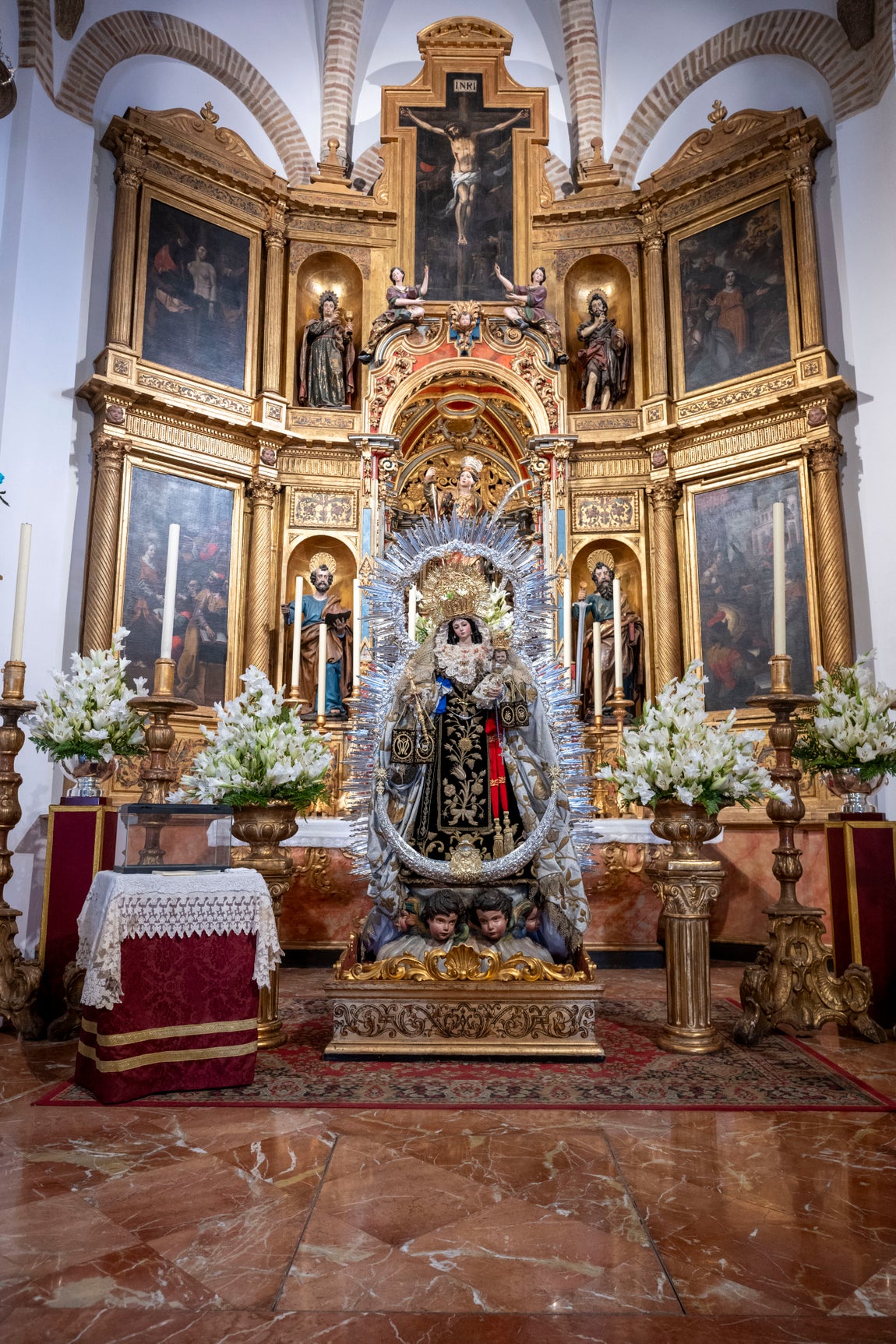Las imágenes de los besamanos de la Virgen del Carmen en Sevilla