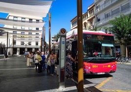 Tussam tarda en llegar de Sevilla Este al Centro lo mismo que un viaje hasta Jerez de la Frontera