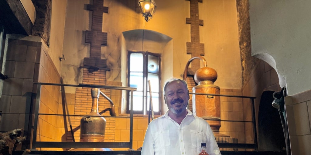 Uno de los creadores de Puerto de Indias le hará la competencia con una nueva ginebra de fresa