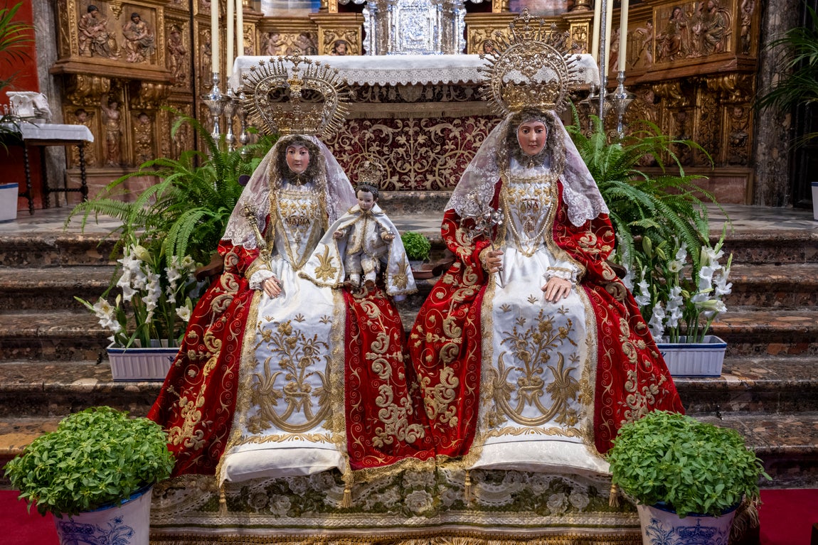 Las imágenes de Santa Ana en su festividad