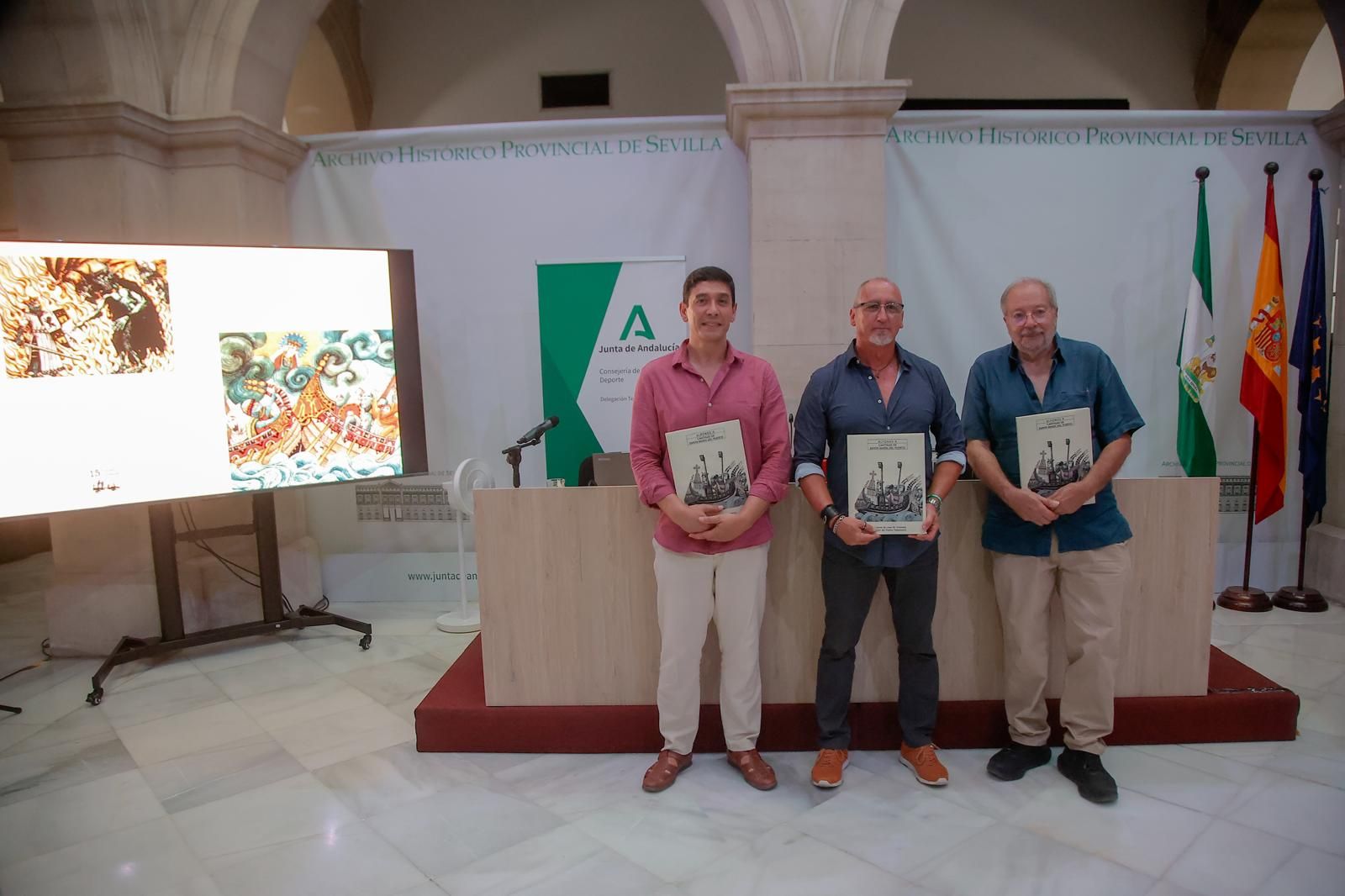Un momento de la presentación del libro 'Cantigas de Santa María del Puerto'