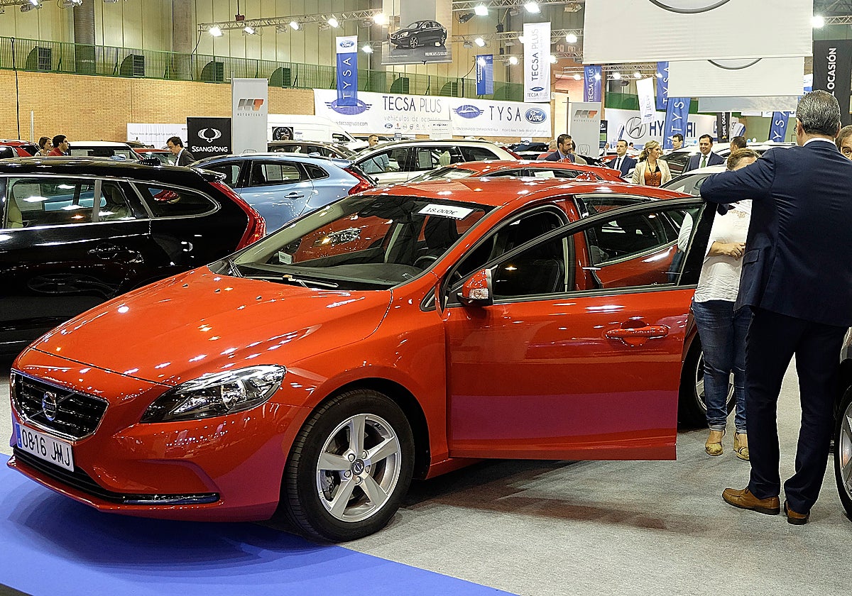 Venta de coches en el Salón del Vehículo de Ocasión de Fibes