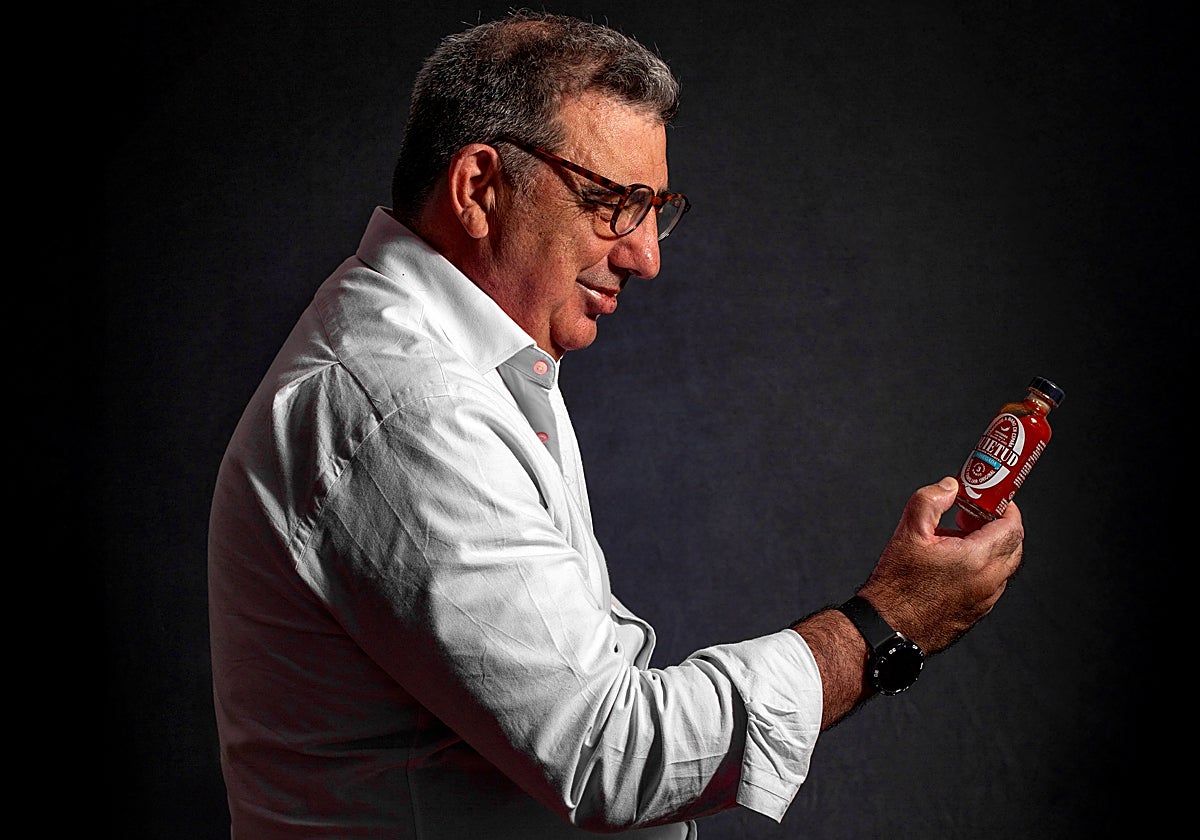 Julio Estalella fue ingeniero en Abengoa durante casi 30 años hasta que salió en un ERE y se reinventó