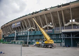 Comienza la demolición de los elementos de la grada de Preferencia del Benito Villamarín