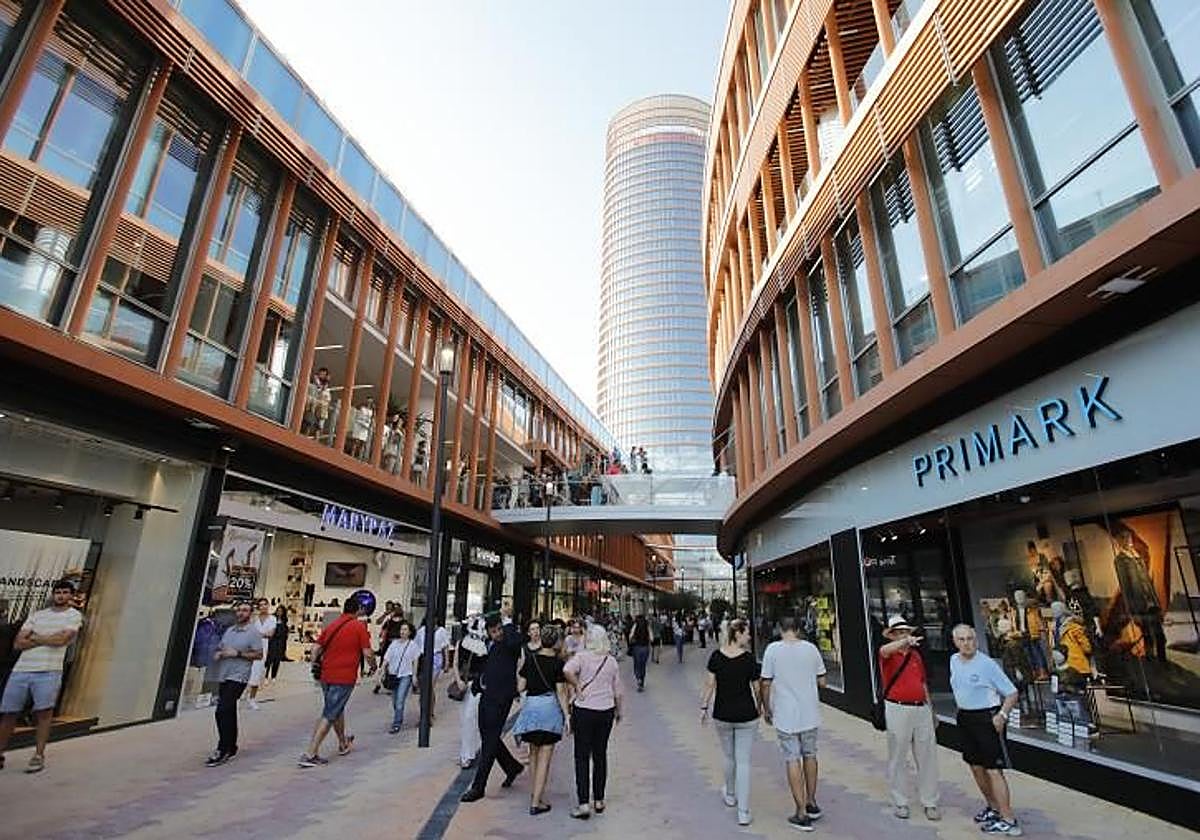 Imagen del centro comercial Torre Sevilla