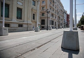 El Banco de España bloquea la instalación de toldos en la Avenida de la Constitución de Sevilla