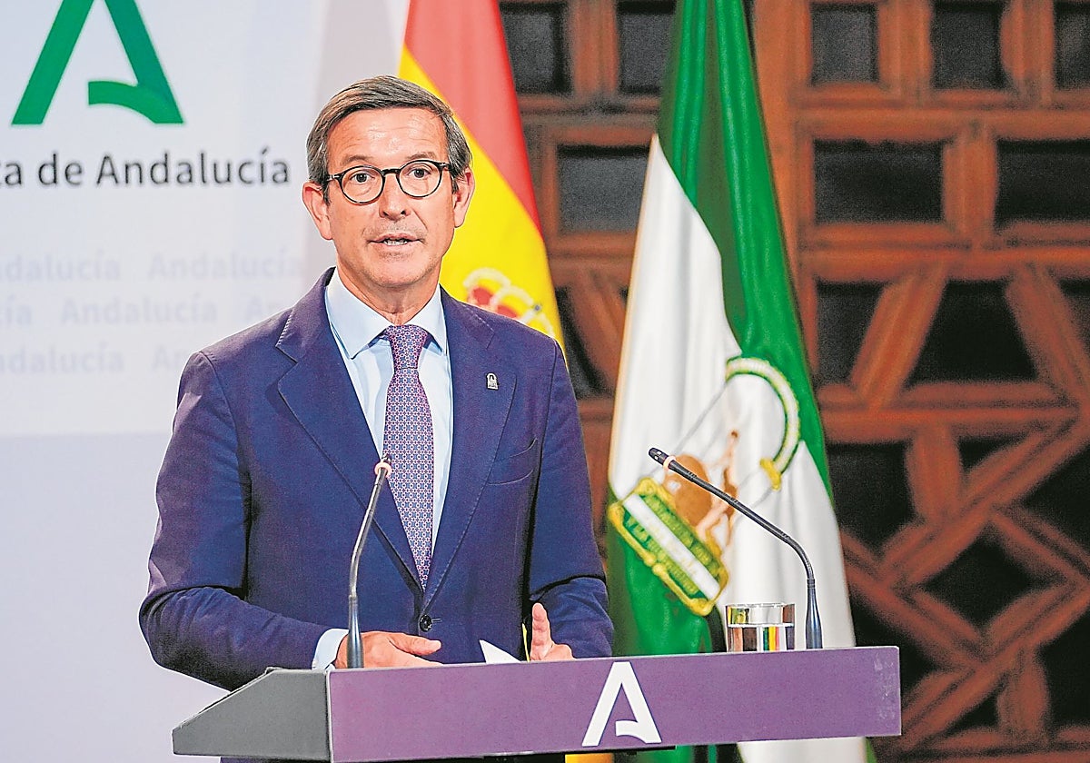 El consejero Jorge Paradela, en una rueda de prensa